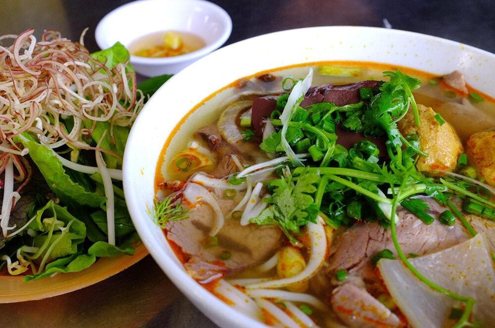 Bún bò Sài Gòn - sự kết hợp ẩm thực độc đáo giữa hai miền Trung - Nam